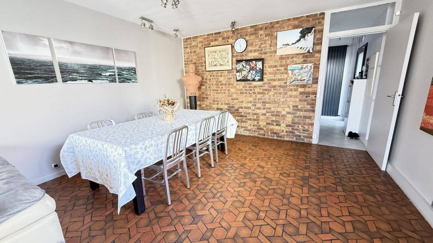 Maison à vendre, 136m², SURESNES