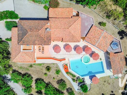 Maison à vendre 3 350 000 € 10 pièces 5 chambres 350 m² Châteauneuf-Grasse 06740