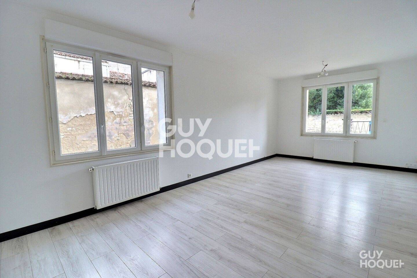 Maison à vendre, 102m², SURGERES