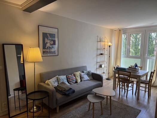 Appartement à louer 1 700 € 3 pièces 2 chambres 53 m² 3ème étage Paris 19ème arrondissement 75019