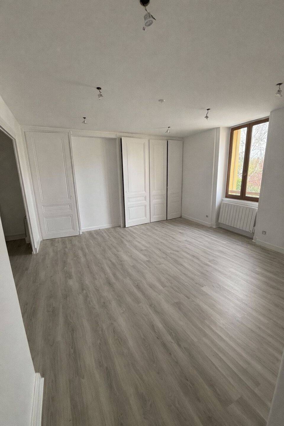 Maison à louer, 47m², TASSIN LA DEMI LUNE