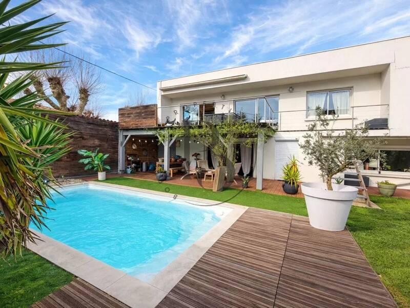 Maison à vendre, 222m², MERIGNAC