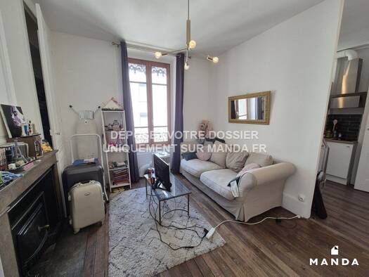 Appartement à louer 860 € 1 pièce 34 m² 2ème étage Ainay Lyon 2ème arrondissement 69002