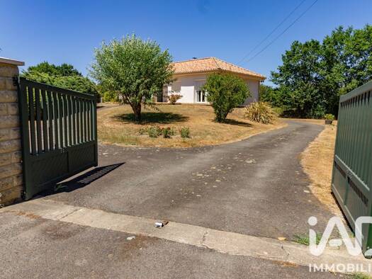 Maison de plain-pied à vendre 275 000 € 5 pièces 3 chambres 95,38 m² 3 035 m² de terrain Partie Ouest Campagne-Agglomeration Aizenay 85190