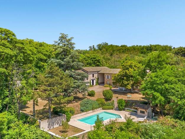 Maison à vendre 850 000 € 7 pièces 5 chambres 310 m² 6 230 m² de terrain Est Saint Maurice l Exil 38550