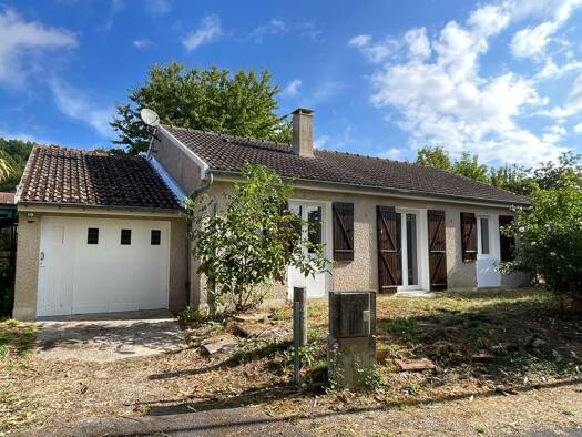 Maison de plain-pied à vendre 180 000 € 5 pièces 4 chambres 87 m² 791 m² de terrain Villeneuve-sur-Bellot 77510