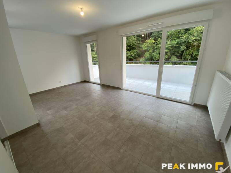 Maison à louer, 80m², CRUSEILLES