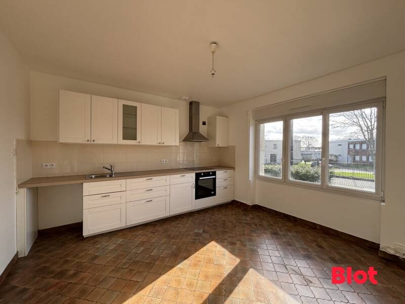 Maison à louer, 98m², LIFFRE