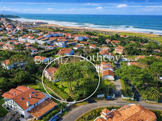 Terrain constructible à vendre 3 500 000 € 3 000 m² de terrain Chiberta Anglet 64600