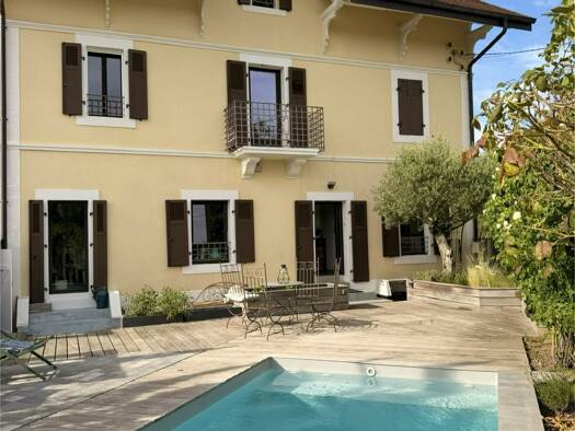 Maison à vendre 610 000 € 6 pièces 4 chambres 160 m² 519 m² de terrain Arthaz-Pont-Notre-Dame 74380