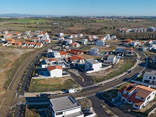 Terrain constructible à vendre 122 000 € 350 m² de terrain Pollestres 66450