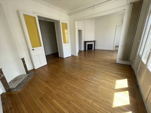 Appartement à louer 1 075 € 4 pièces 2 chambres 90,6 m² RDC Beauregard-Boufflers-Buthégnemont Nancy 54000