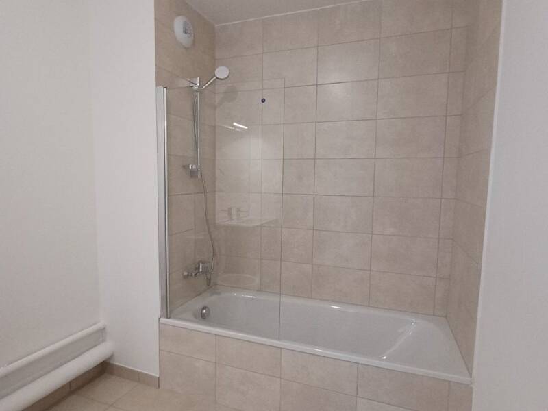 Maison à louer, 57m², LYON 8E