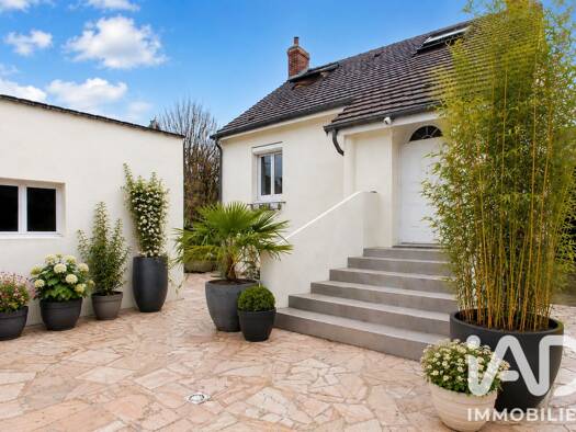 Maison à vendre 385 000 € 5 pièces 3 chambres 105,7 m² 375 m² de terrain La Haise les Gares Plaisir 78370