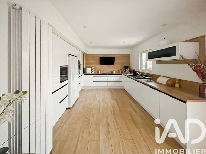 Maison à vendre, 170m², SAINT SAUVEUR SUR ECOLE