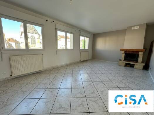 Appartement à louer 1 000 € 5 pièces 2 chambres 100,3 m² Étage 2/2 Neuilly-en-Thelle 60530
