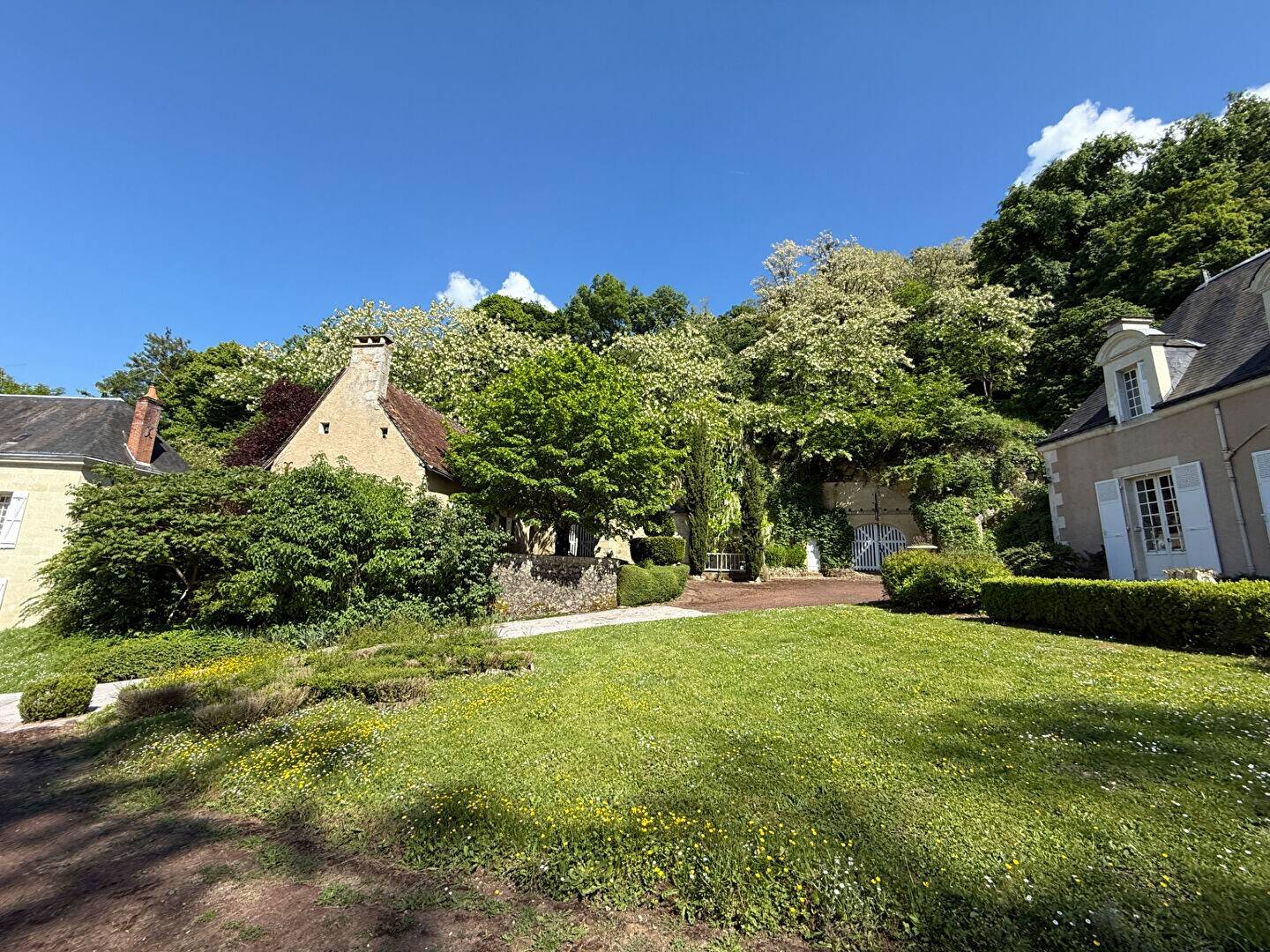Maison à vendre, 300m², LA CHARTRE SUR LE LOIR