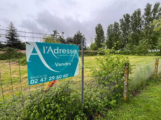 Terrain constructible viabilisé à vendre 99 000 € 783 m² de terrain Neuillé-Pont-Pierre 37360