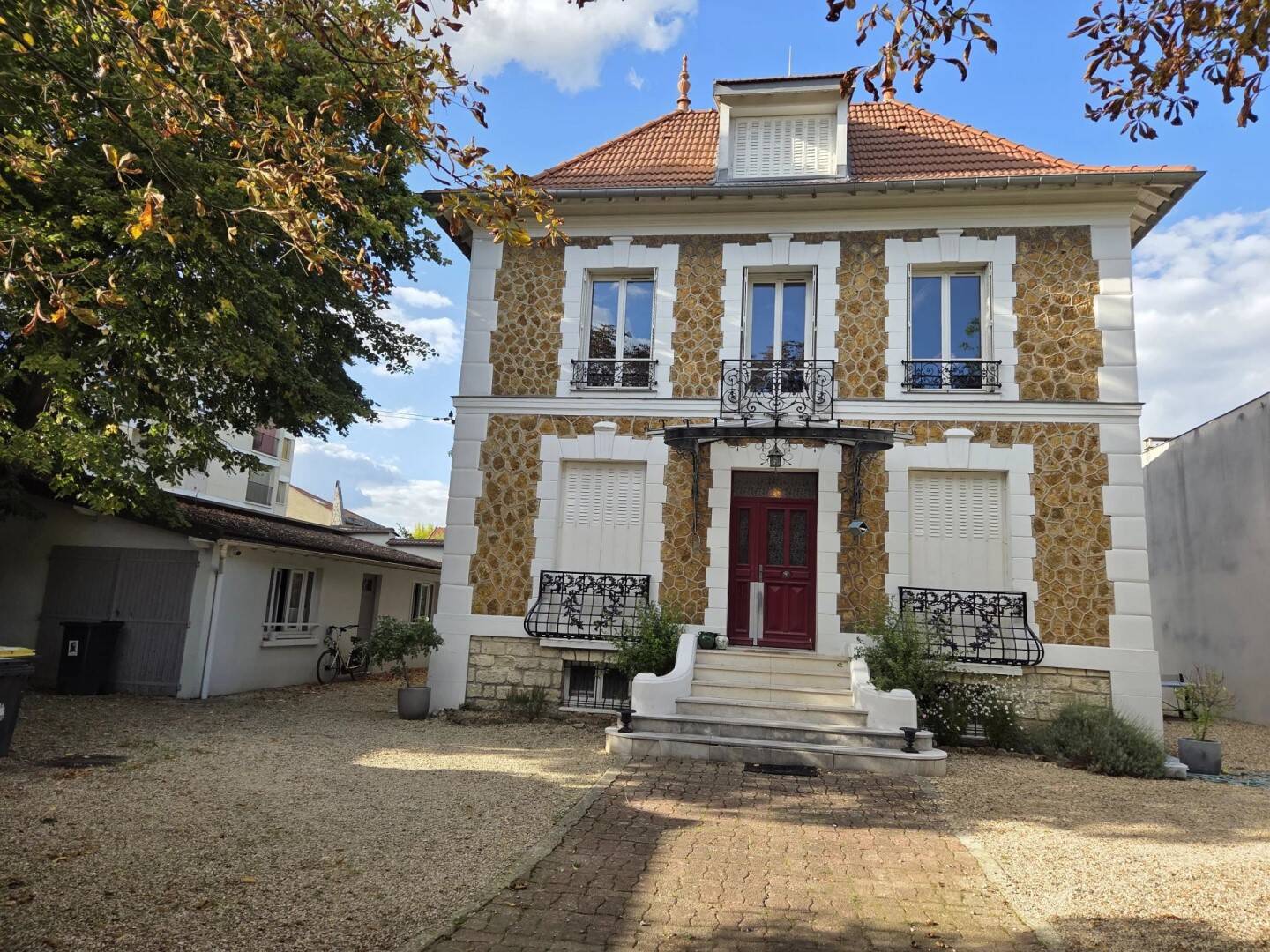 Maison à vendre, 247m², LA VARENNE SAINT HILAIRE