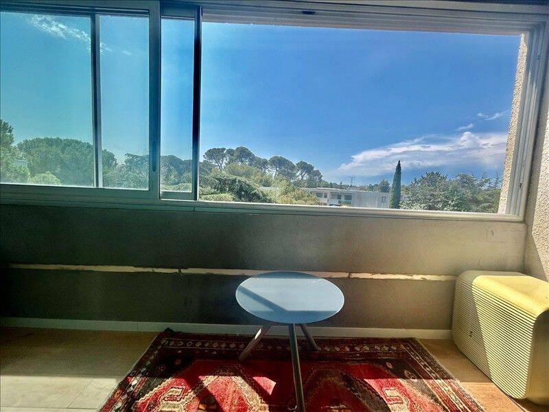 Grand studio de 27.83 m² Meublé avec loggia et parking — 6