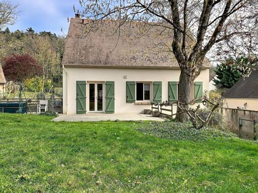 Maison à vendre 292 000 € 6 pièces 3 chambres 131 m² 946 m² de terrain La Ferté-Alais 91590