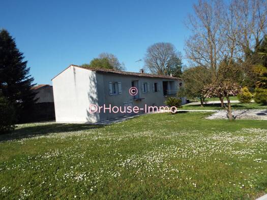 Maison à vendre 363 500 € 10 pièces 6 chambres 224 m² 4 101 m² de terrain Jarnac Champagne 17520