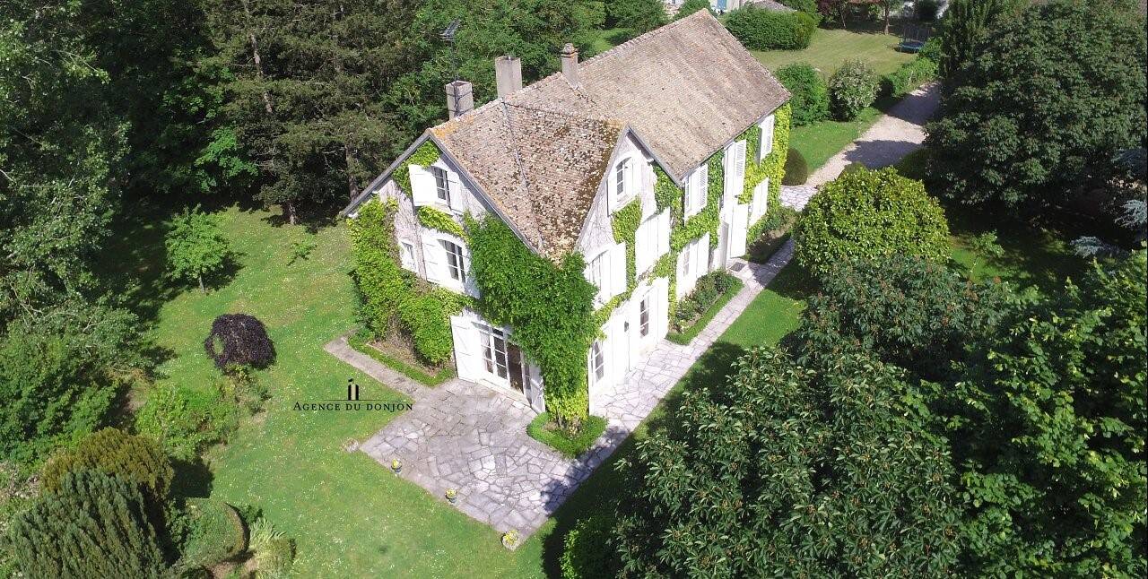Maison à vendre, 300m², HOUDAN