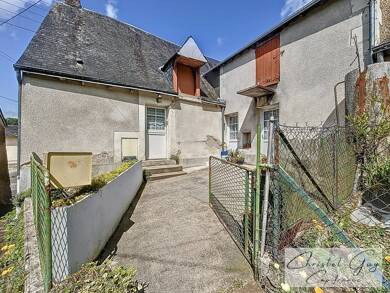 Maison à vendre - Neuf 44 000 € 3 pièces 2 chambres 73 m² 1 990 m² de terrain Sud Est-Nord Ouest Montval-sur-Loir 72500
