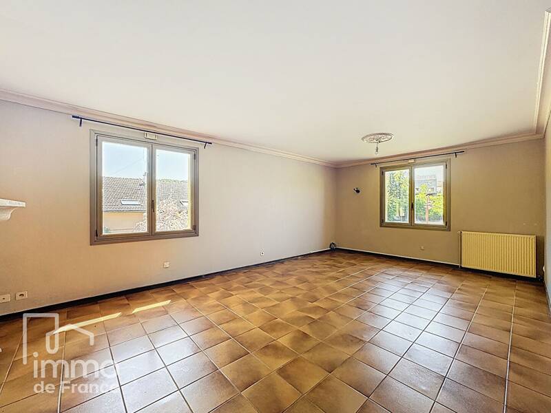 Maison à vendre, 125m², INJOUX GENISSIAT