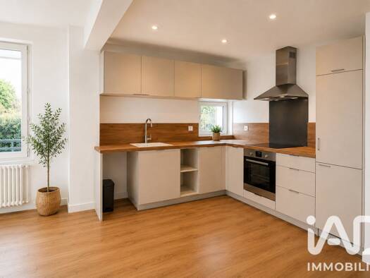Maison de ville à vendre 320 000 € 5 pièces 4 chambres 95 m² 280 m² de terrain Mireuil La Rochelle 17000