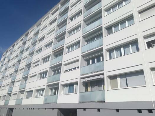 Appartement à vendre 85 000 € 4 pièces 2 chambres 85 m² 2ème étage L'Hippodrome-Le Bois-Monzil-Zone Industrielle Villars 42390