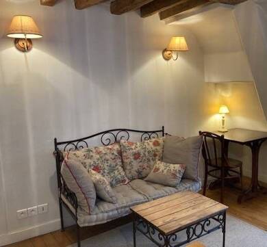 Appartement à louer 1 250 € 1 pièce 18 m² 3ème étage Rennes Paris 6ème 75006