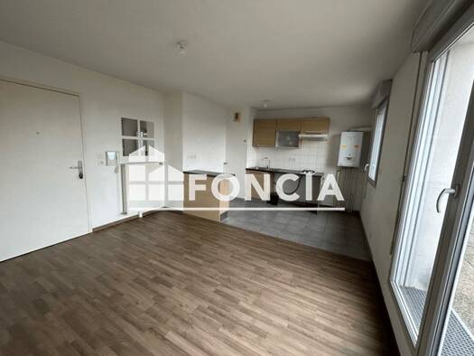 Appartement à louer 675 € 2 pièces 1 chambre 40 m² Étage 3/4 Francisco-Vern-Poterie Rennes 35200