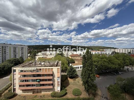 Appartement à vendre 90 000 € 5 pièces 3 chambres 112 m² Étage 9/9 Ateliers SNCF Chenôve 21300