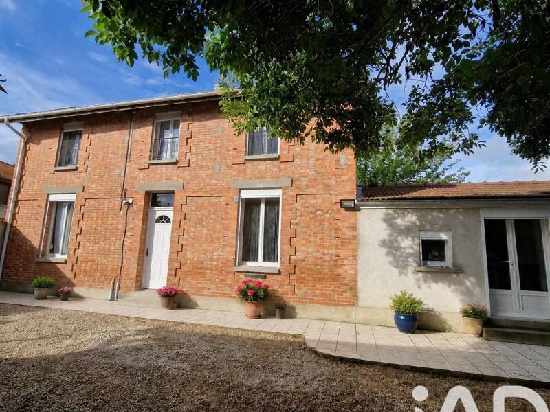 Maison à vendre, 110m², SAINT AMAND SUR FION