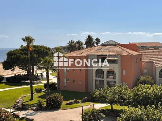 Duplex à vendre 248 000 € 3 pièces 2 chambres 37 m² Étage 3/3 Bord de Mer La Londe-les-Maures 83250