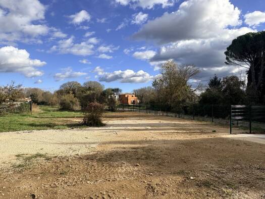 Terrain constructible viabilisé à vendre 93 000 € 520 m² de terrain Saint-Geniès-de-Malgoirès 30190
