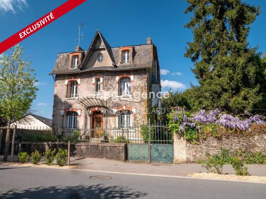 Maison à vendre 220 000 € 10 pièces 8 chambres 190 m² 1 320 m² de terrain Pouance 49420