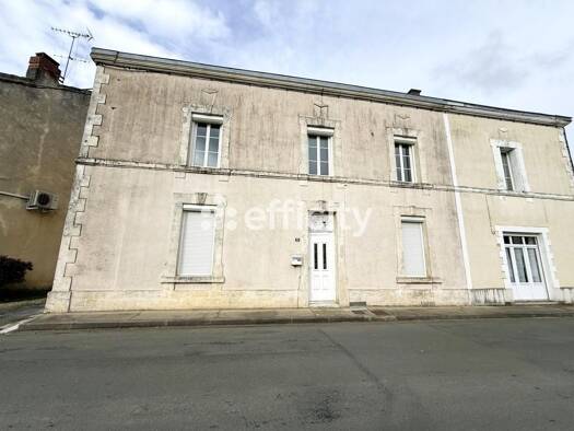Maison à vendre 147 500 € 6 pièces 4 chambres 160 m² 553 m² de terrain Aunac-sur-Charente 16460