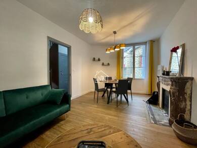 Maison de ville à louer 930 € 4 pièces 2 chambres 79 m² 43 m² de terrain Bel Air Beauregard Laval 53000