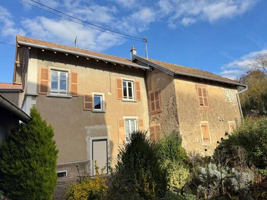 Maison à vendre 127 200 € 6 pièces 4 chambres 98 m² 559 m² de terrain Châtenois-les-Forges 90700