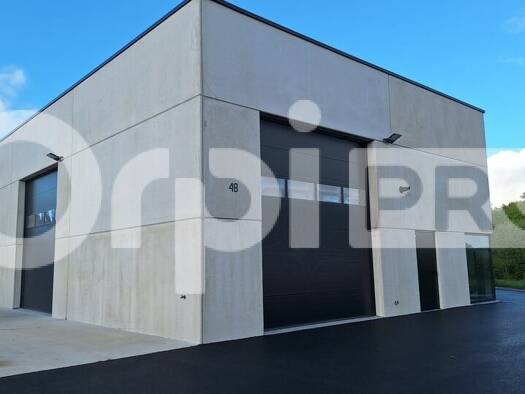 Local d'activités à louer 5 014 € 390 m² d'espace de stockage Saint Nazaire 44600
