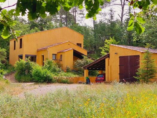 Villa à vendre 349 000 € 4 pièces 3 chambres 140 m² 1 779 m² de terrain Pierrevert 04860