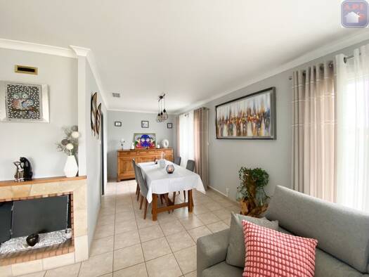 Maison à vendre 185 000 € 5 pièces 3 chambres 97 m² 747 m² de terrain Rieucros 09500