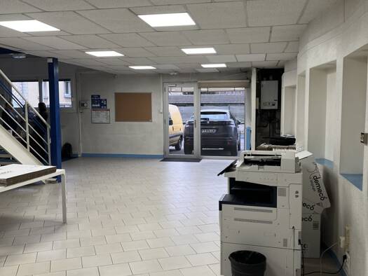 Espace bureau à louer 3 000 € 600 m² de bureaux Margny-lès-Compiègne 60280