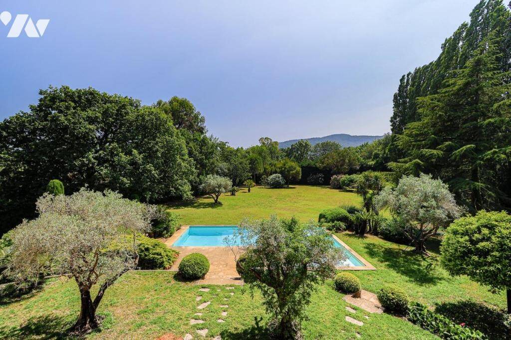 Maison à vendre, 217m², HYERES