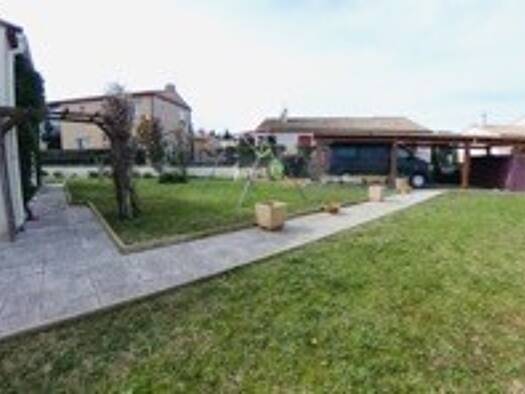 Maison de plain-pied à vendre 325 000 € 4 pièces 3 chambres 103 m² 830 m² de terrain Millas 66170