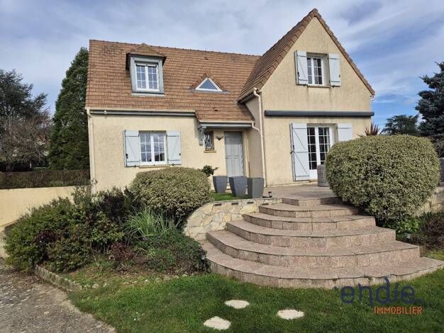 Maison à vendre 393 022 € 6 pièces 4 chambres 128 m² 1 263 m² de terrain Dammartin-en-Serve 78111