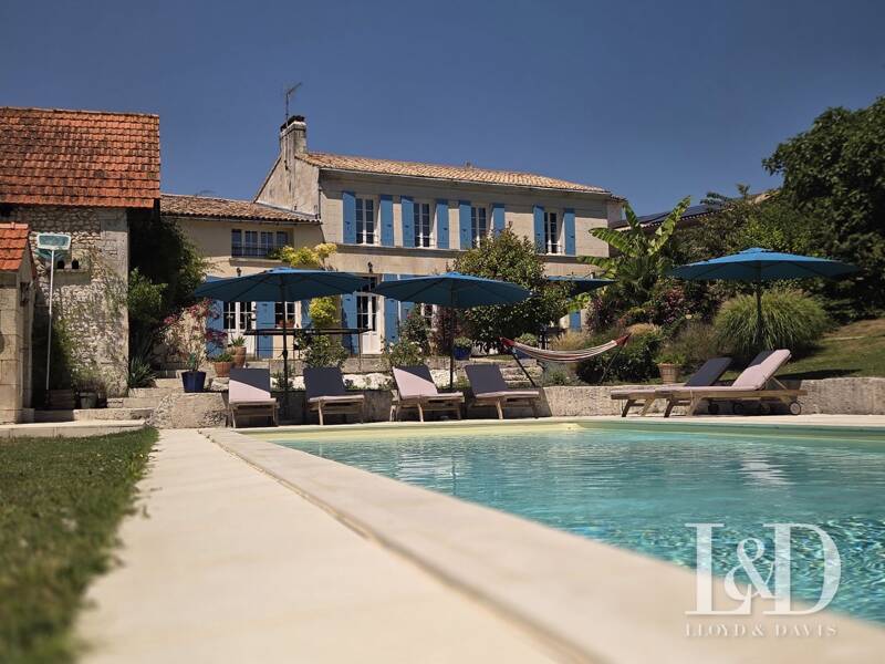 Maison à vendre, 376m², CHENAC SAINT SEURIN D'UZET