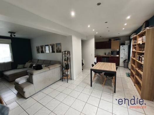 Pavillon à vendre 154 000 € 3 pièces 2 chambres 73 m² 1 107 m² de terrain Cuigy en Bray 60850